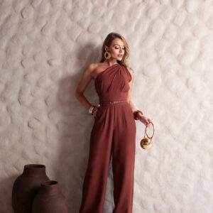 Macacão Pantalona Eloah Ombro Único com Cinto — Festa e Madrinha Marrom