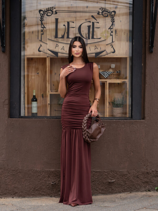 Vestido Longo Alana Sereia Franzido Canelado — Festa e Jantar Marrom