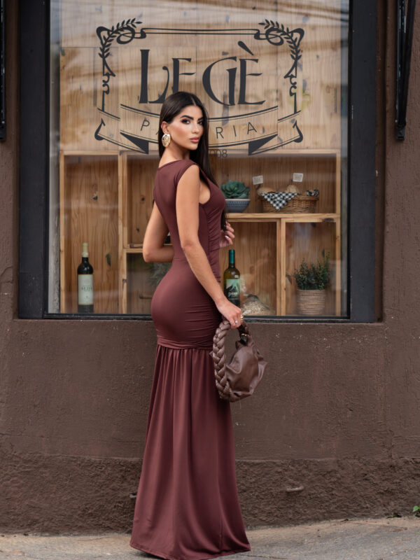 Vestido Longo Alana Sereia Franzido Canelado — Festa e Jantar Marrom