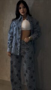 Conjunto Jeans Bordado Shine Feminino Elegante