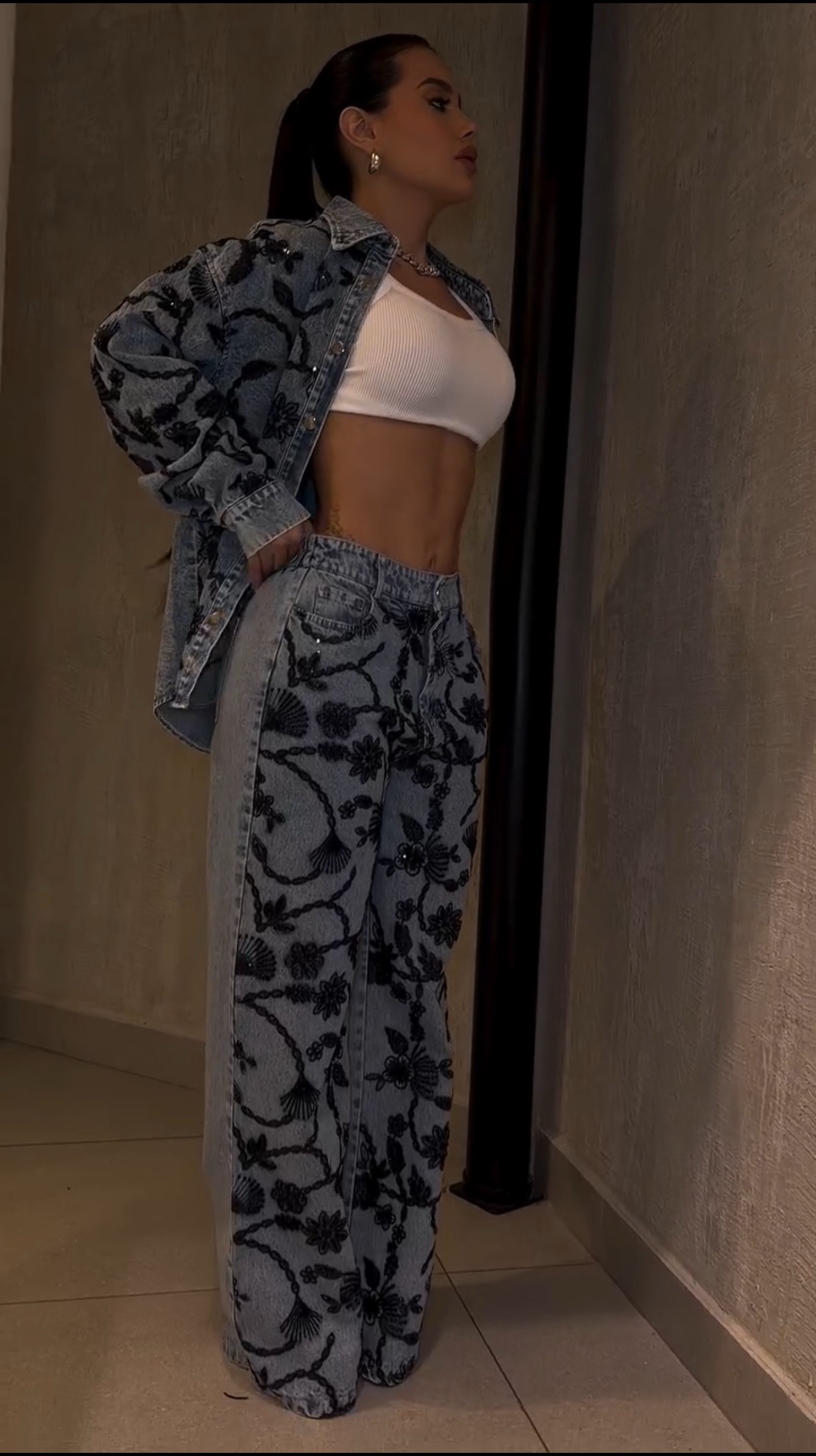 Conjunto Jeans Bordado Flores