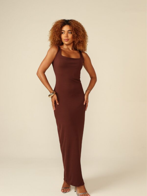 Vestido Longo com Costa Aberta Miss Brasileira Marrom