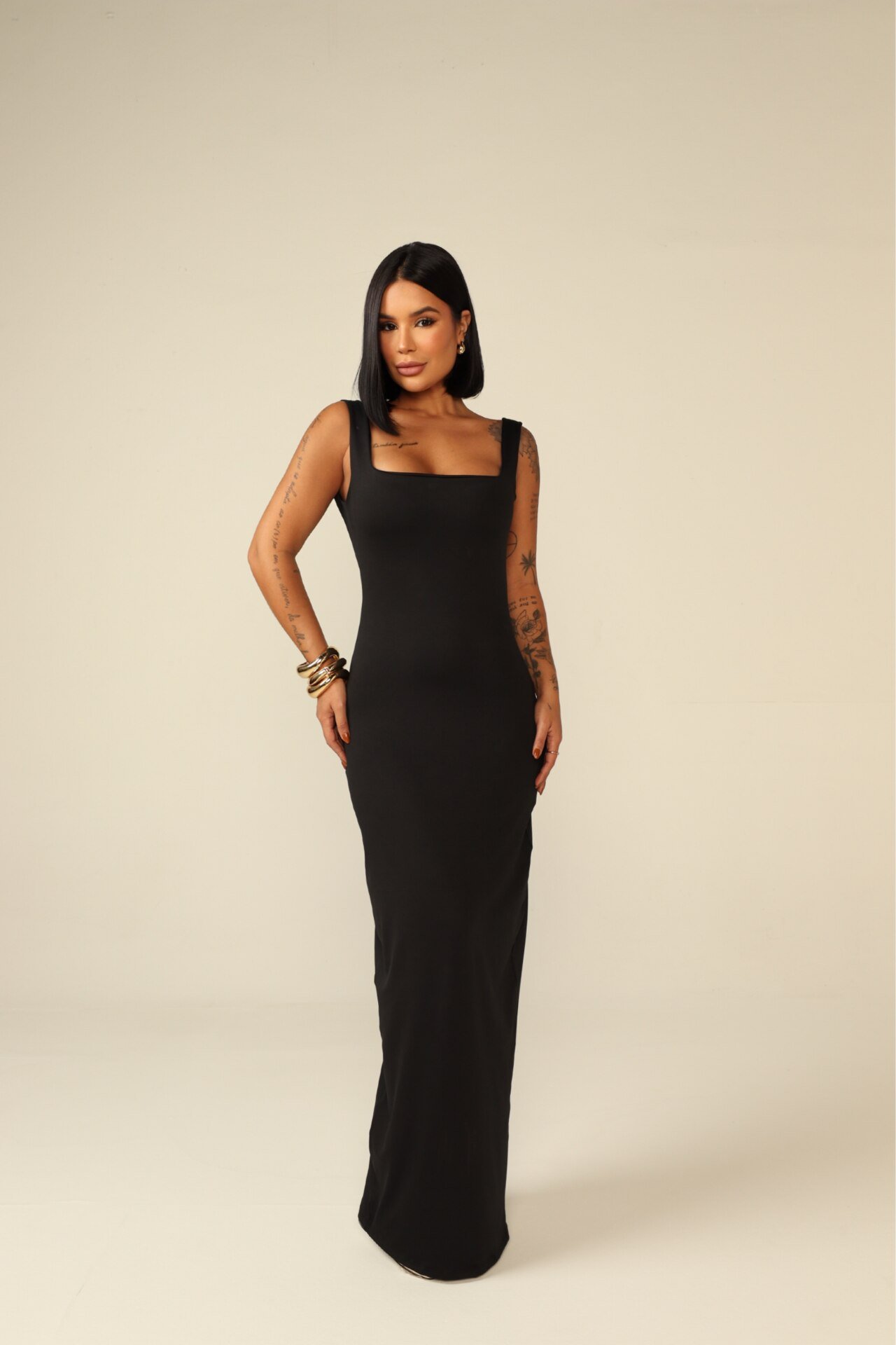 Vestido Longo com Costa Aberta Miss Brasileira Preto